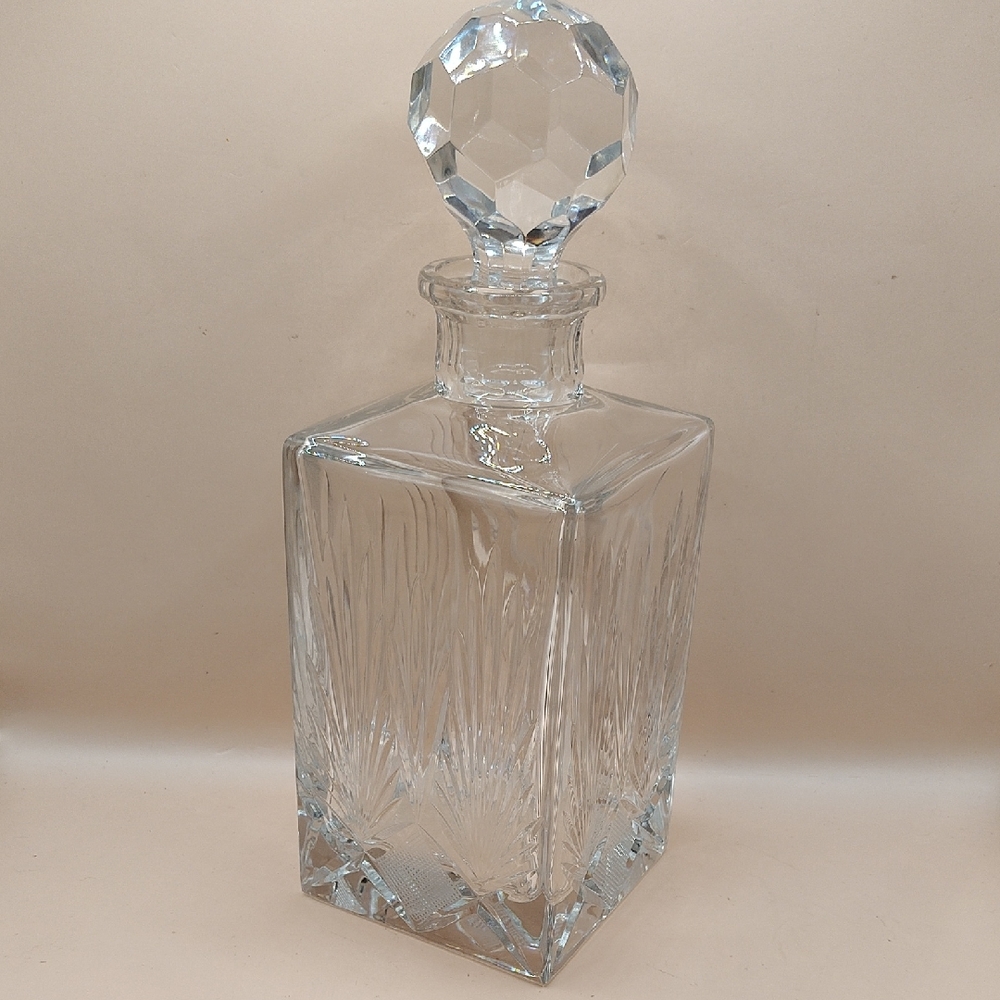 Elegant Vintage Cut Crystal Decanter with Stopper